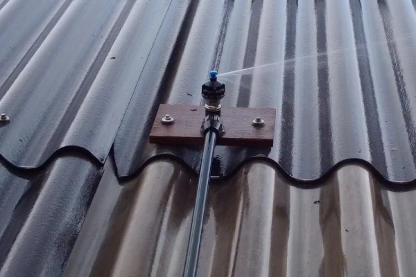 Dakkoeling systeem op een stal